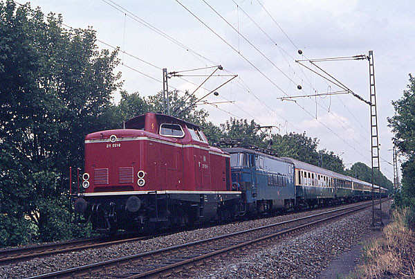 211 051 + SNCB 1606 bei Groß Königsdorf