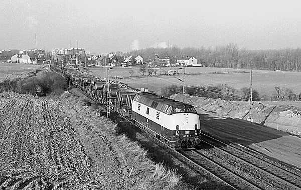 221 123 in Köln-Worringen