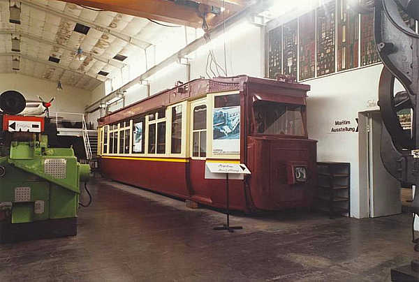 Schwebebahnwagen 10